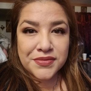 Meet your Posher, Nelida